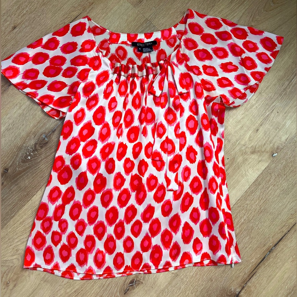 Women’s 100% silk flutter sleeve blouse top. ETCETERA size 4. Red, pink, cream